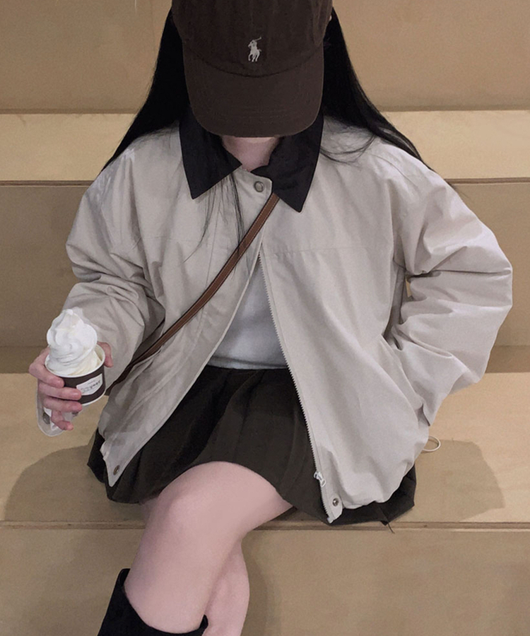 특별한 배색포인트아이즈 배색 카라 루즈핏 스트링 자켓 점퍼 크림