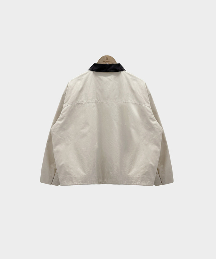 특별한 배색포인트아이즈 배색 카라 루즈핏 스트링 자켓 점퍼