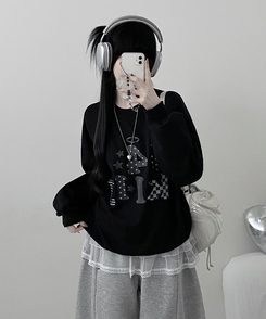 칼리도트레터링프린팅박스핏긴팔맨투맨 블랙