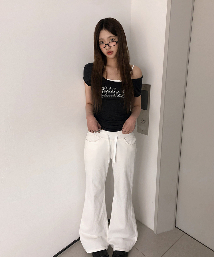 ローライズブーツカットデニム IVORY