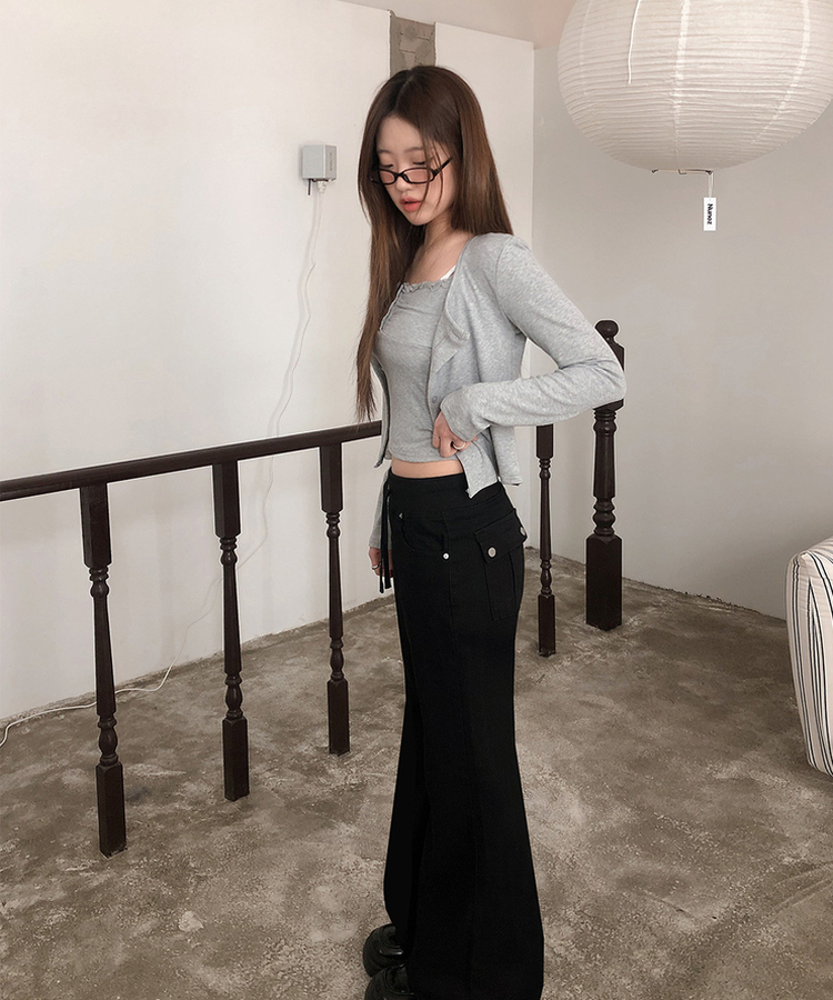 ローライズブーツカットデニム BLACK