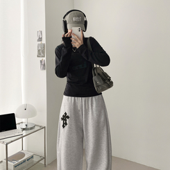 レタリングスリムラウンド長袖Tシャツ BLACK