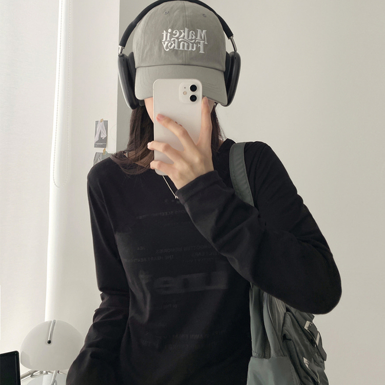 レタリングスリムラウンド長袖Tシャツ BLACK