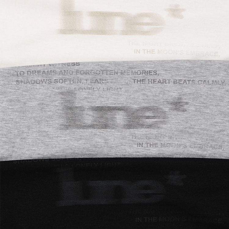 レタリングスリムラウンド長袖Tシャツ