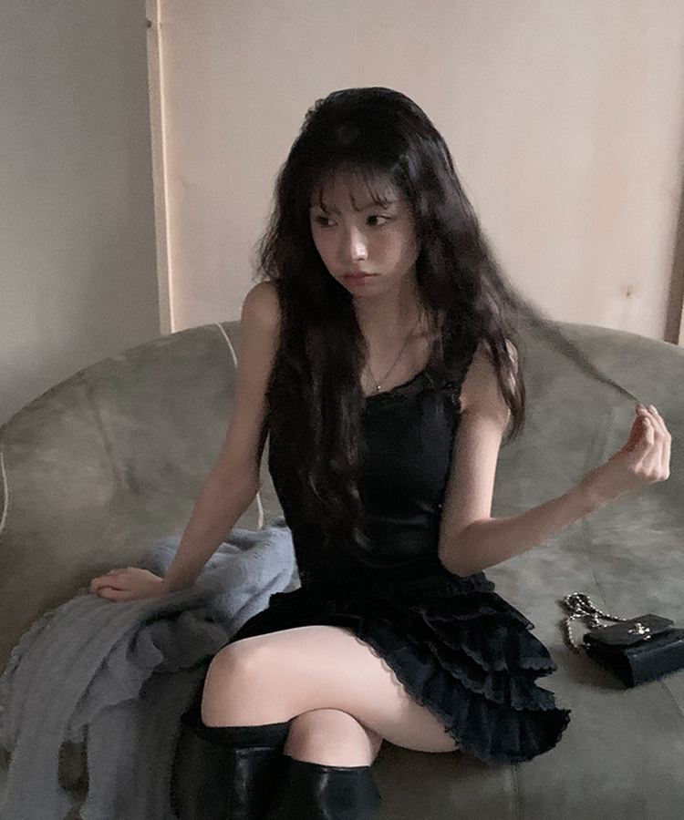 【カップ付き】ガーリーレースキャミソール BLACK