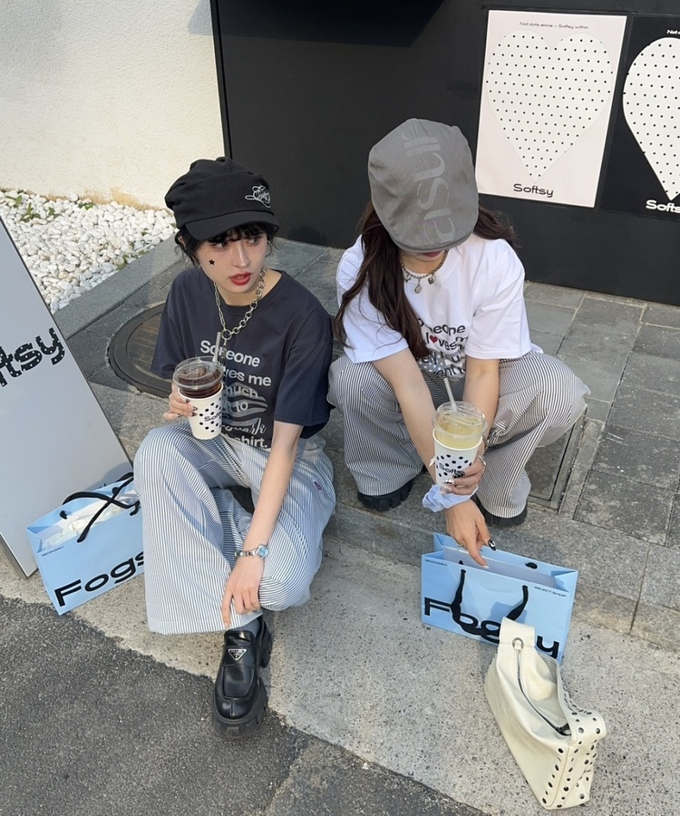 레터링 오버 티셔츠 화이트