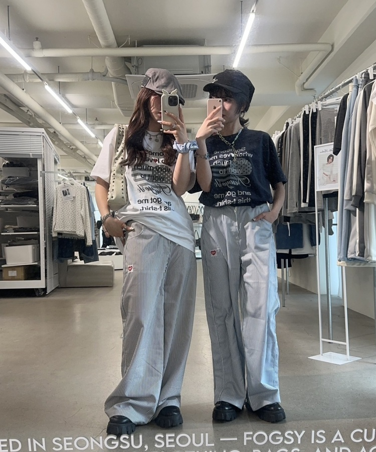 레터링 오버 티셔츠 네이비