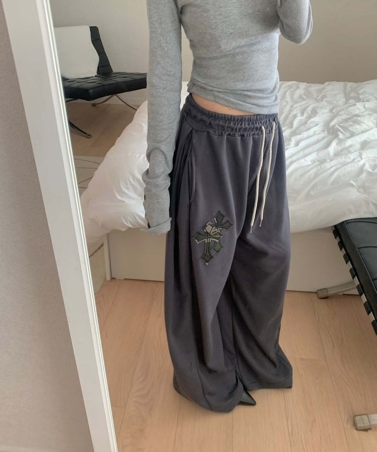 十字パッチピンタックワイドパンツ(6color) CHARCOAL