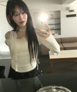 【マフラー付き】レーススリムTシャツ IVORY