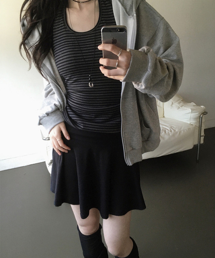 ストライプホルターネックキャミソール BLACK