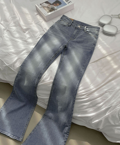 ベーシックブーツカットデニムパンツ