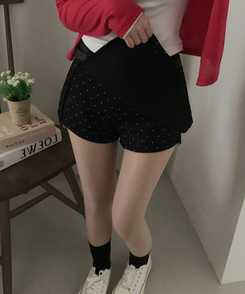 【ベルト付き】ドットミニスカートパンツ BLACK