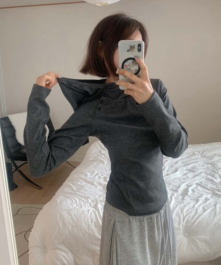 斜めボタンハイネックフードＴ CHARCOAL