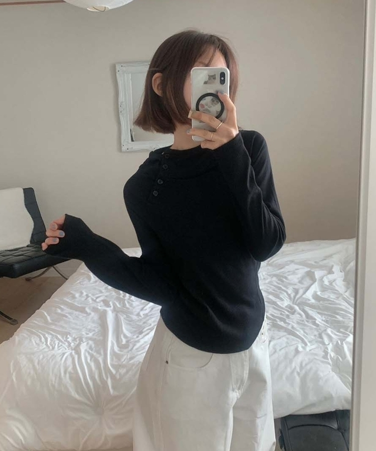 斜めボタンハイネックフードＴ BLACK