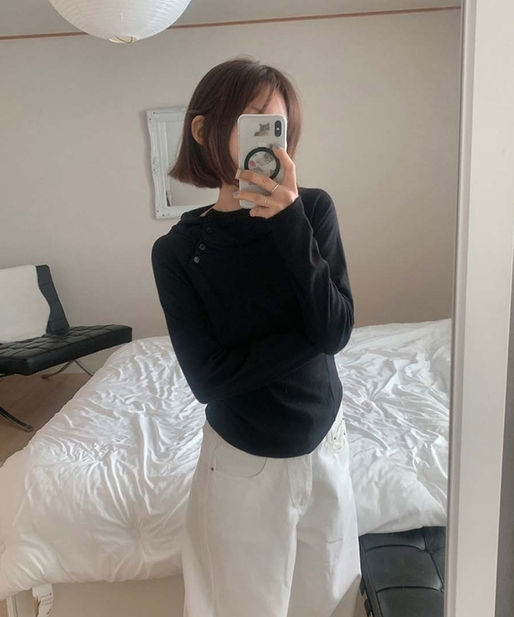 斜めボタンハイネックフードＴ BLACK