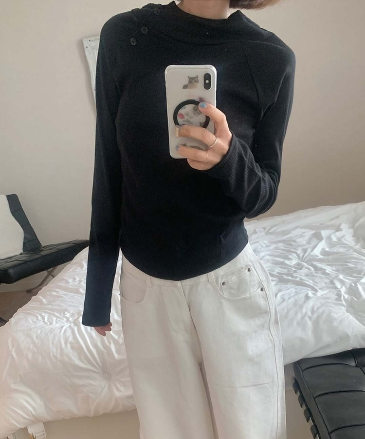 斜めボタンハイネックフードＴ BLACK