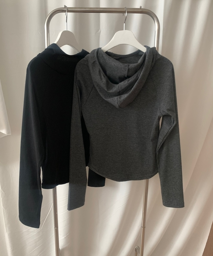 斜めボタンハイネックフードＴ