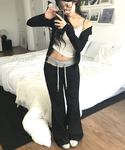 ストリングバックポケットブーツカットパンツ BLACK