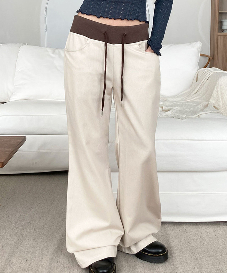 피온 와이드 배색 밴딩 스트링 백포켓 부츠컷 팬츠 베이지
