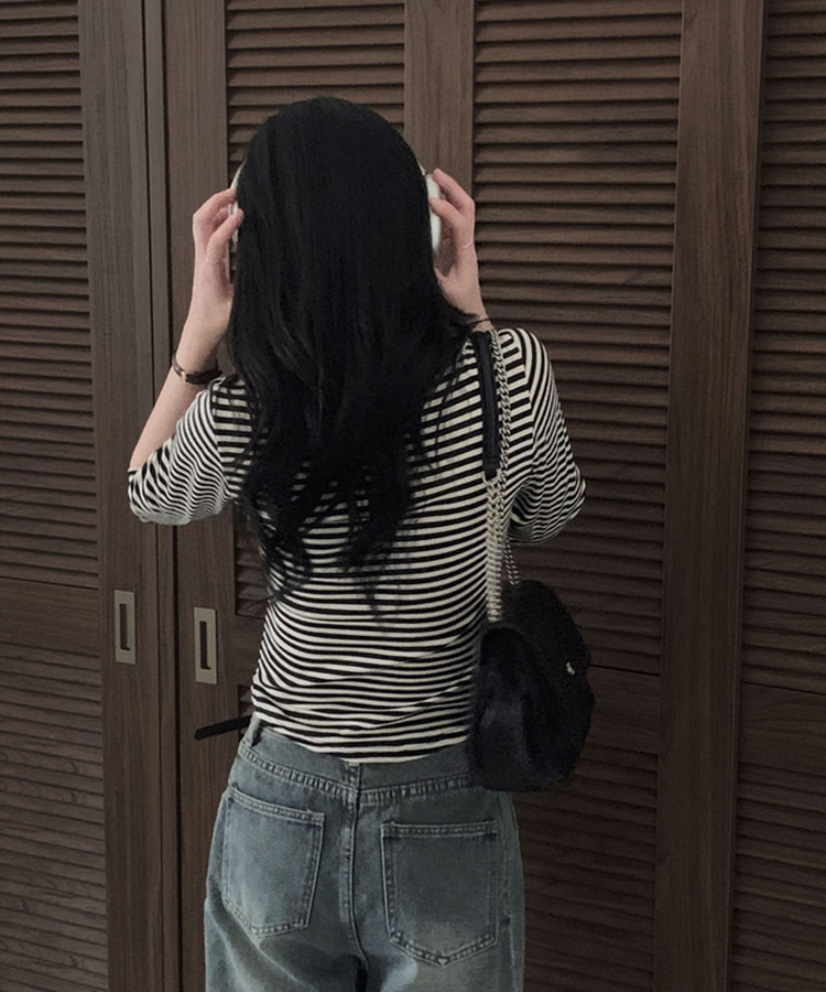 세상 부드러운 촉감말랑 보들 단가라 7부 라운드 굴림 티셔츠 블랙