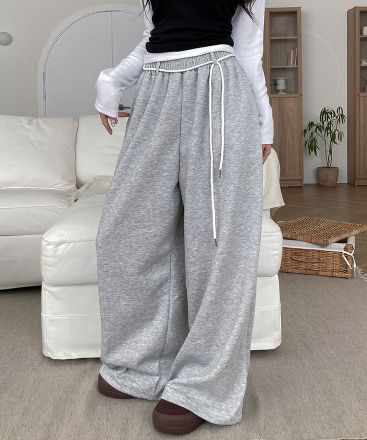 유렌 스트랩 하트 나염 백포켓 와이드 트레이닝 팬츠 그레이