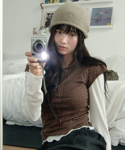 무코 미니 스타 헨리넥 반팔 퍼프소매 후드 레이어드 티셔츠 브라운