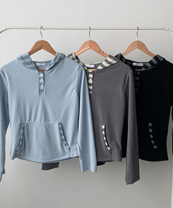 포에 배색 스트라이프 여리핏 후드 버튼 니트 티셔츠 봄신상 봄후드티