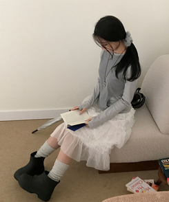 고트 레이어드 일체형 펀칭 골지 긴팔 티셔츠 그레이