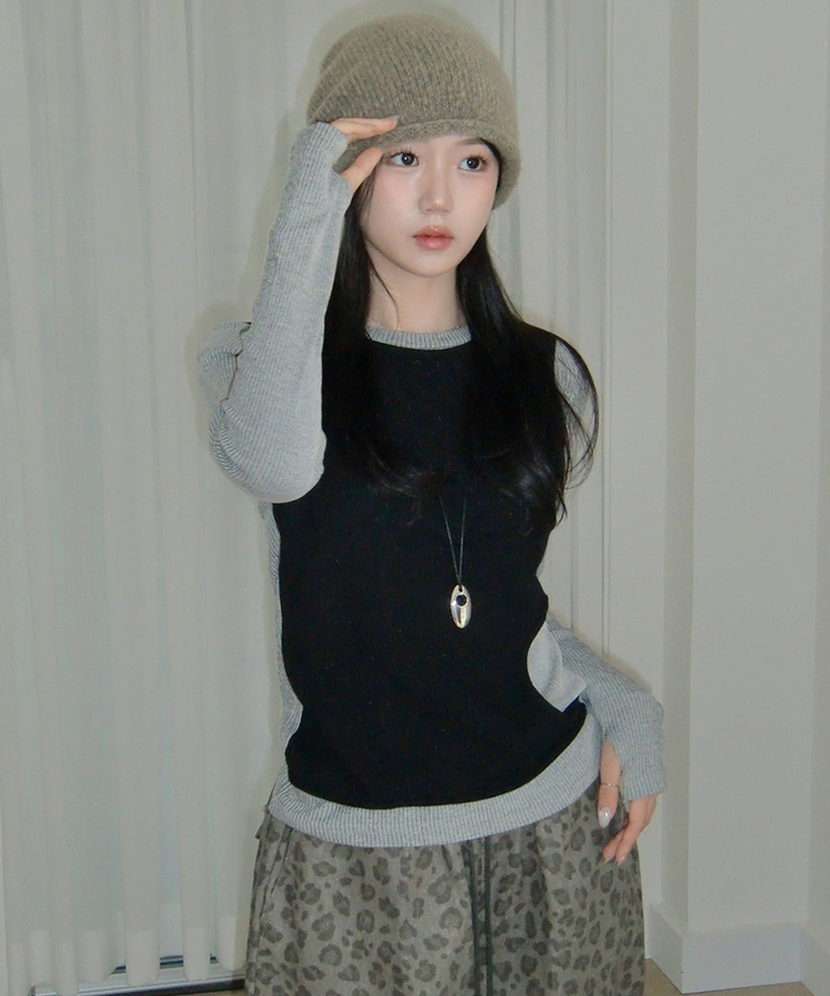 고트 레이어드 일체형 펀칭 골지 긴팔 티셔츠 블랙