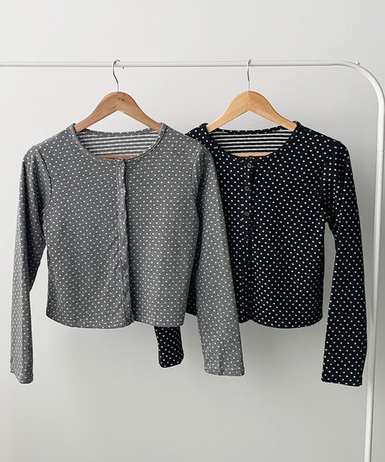 엔비 도트 버튼 세미크롭 라운드넥 가디건 도트패턴