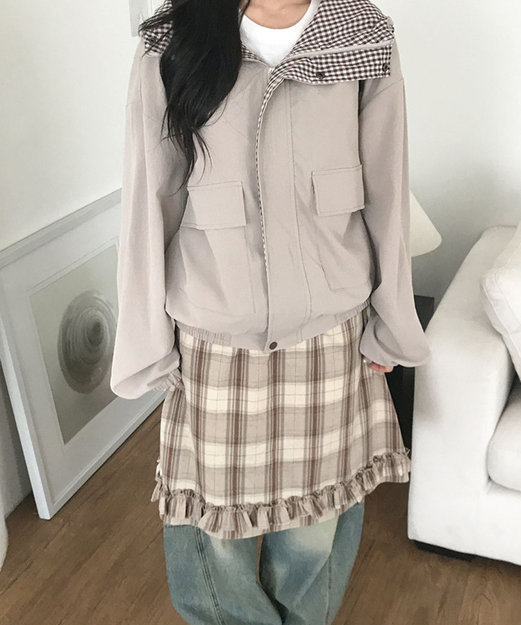 토토로 체크 배색 루즈핏 바람막이 후드 점퍼 라이트베이지