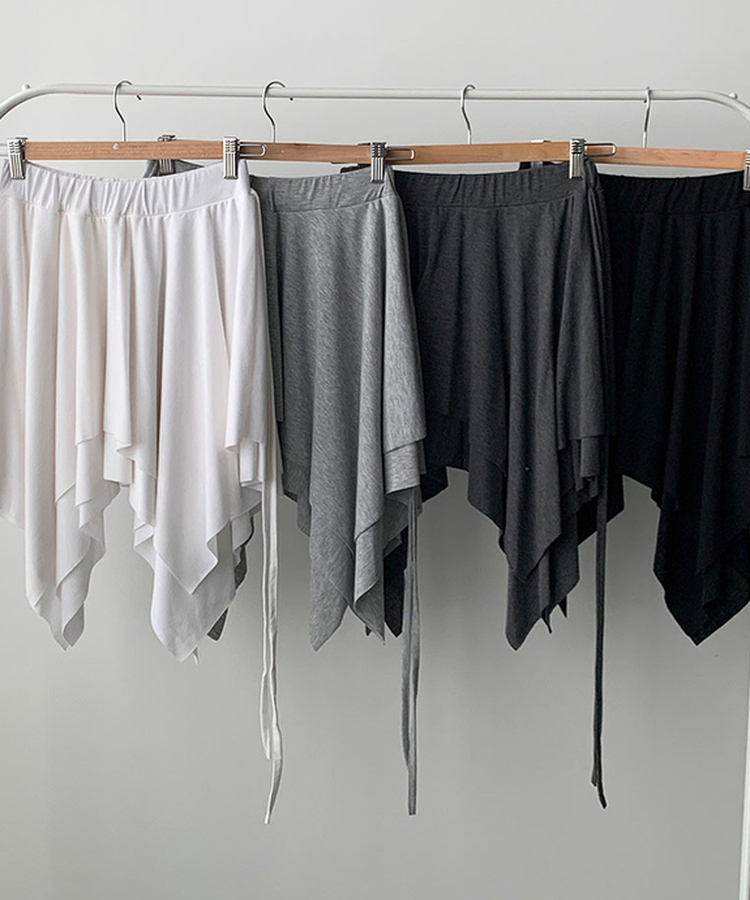 모먼트 언발 레이어드 스트랩 훌 미디 스커트