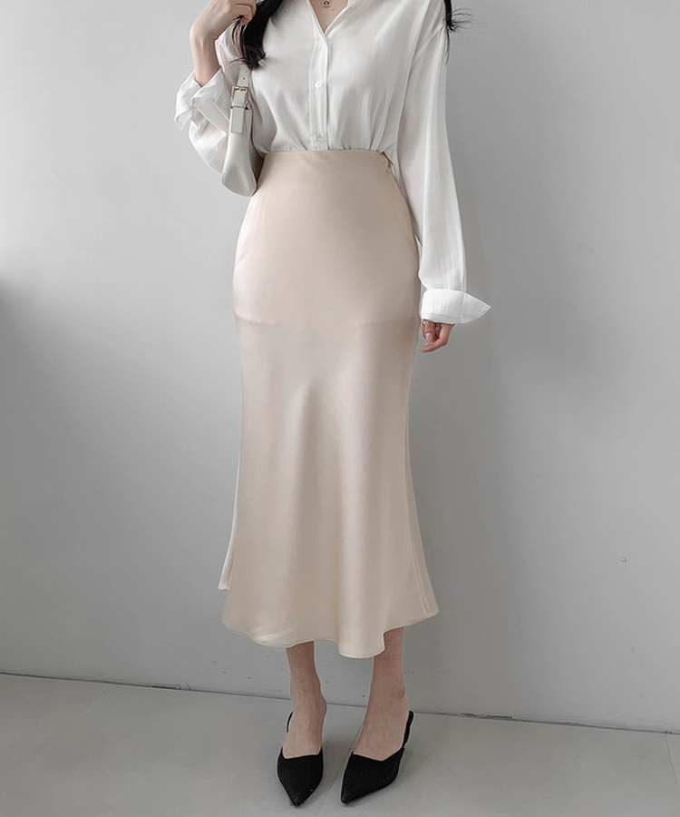 サテンマーメイドロングスカート BEIGE