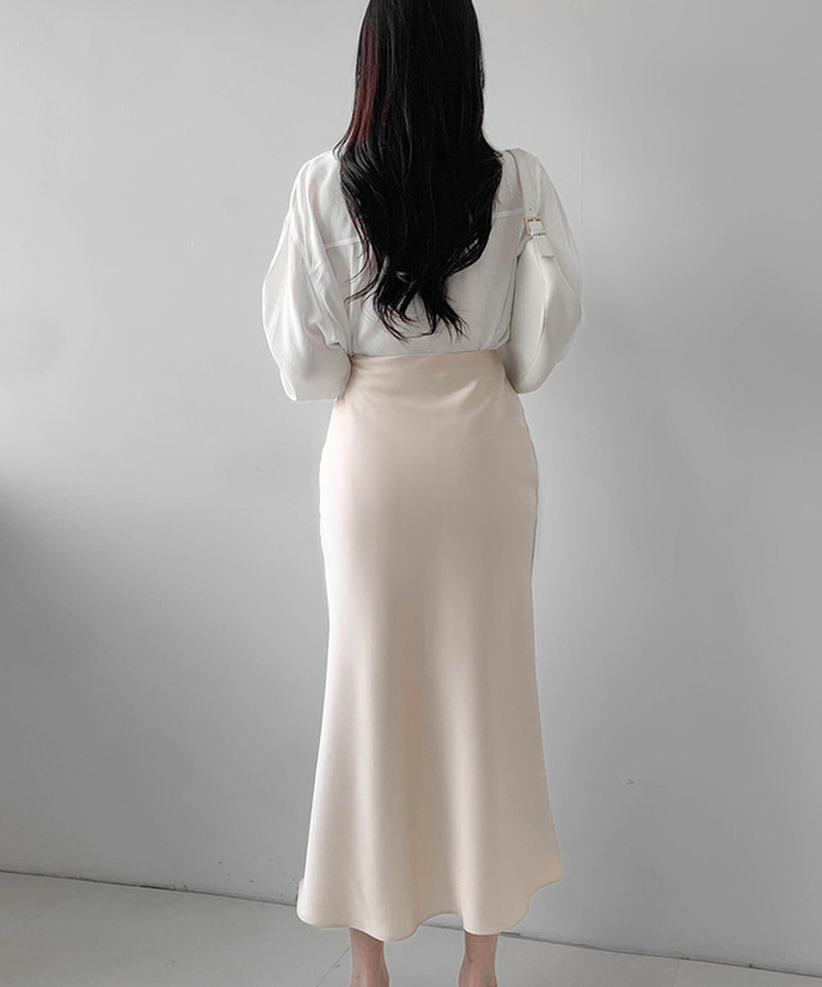 サテンマーメイドロングスカート BEIGE