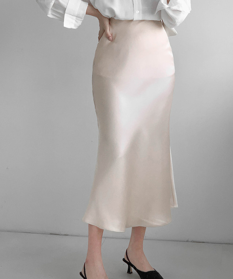 サテンマーメイドロングスカート BEIGE