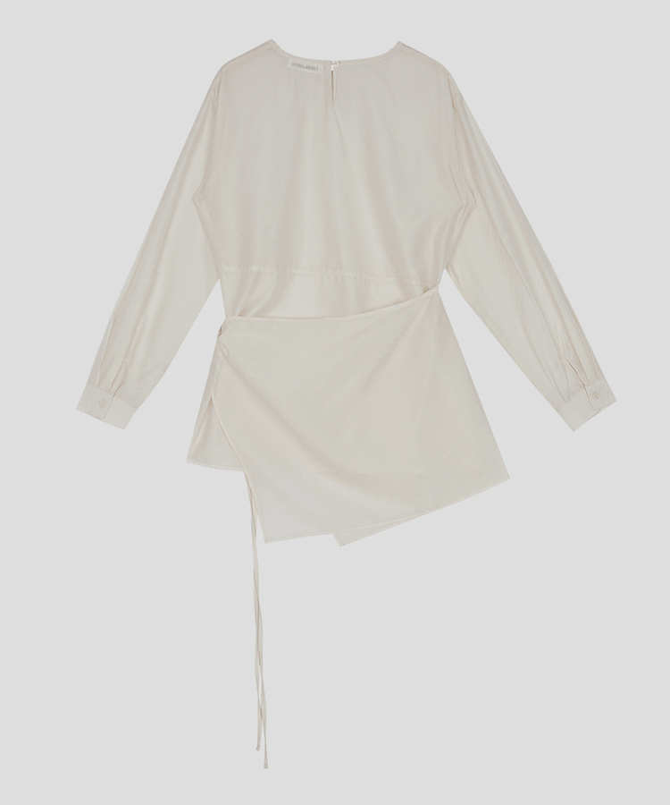 シースルーラップブラウス