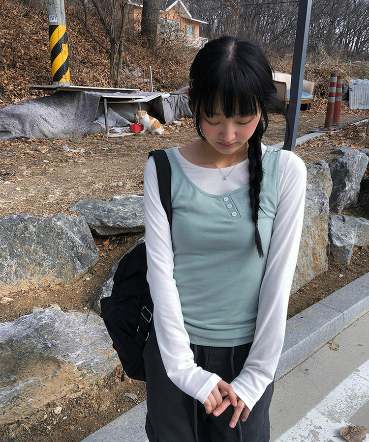 【SET】ボタンキャミソール＋レイヤードTシャツ GREEN