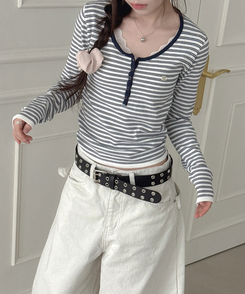 ボタンネックボーダー長袖Tシャツ NAVY