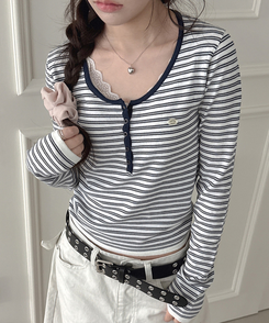 ボタンネックボーダー長袖Tシャツ NAVY