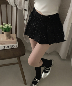 ドットフリルミニスカートパンツ BLACK