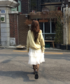 シアリングスターオフショルトレーナー YELLOW