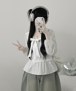 미벨리본프릴사선버튼카라벌룬핏블라우스 화이트