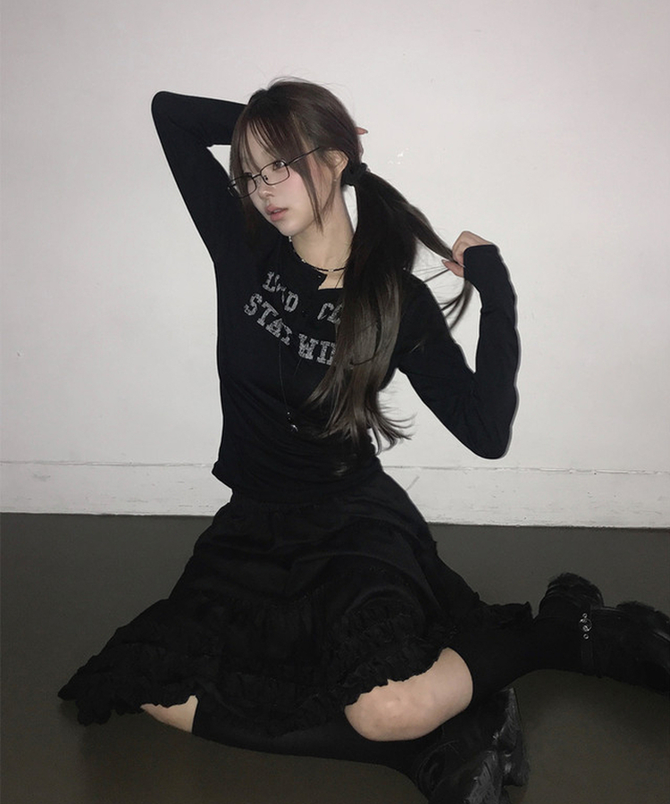 ヘンリーネックレタリング長袖Tシャツ BLACK