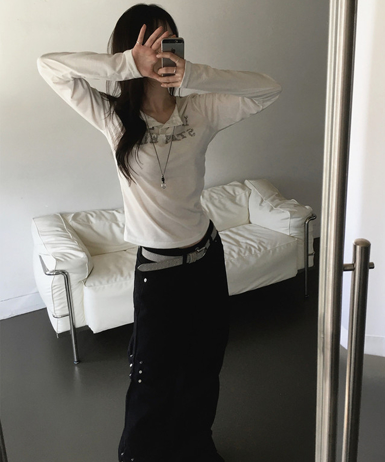 ヘンリーネックレタリング長袖Tシャツ IVORY