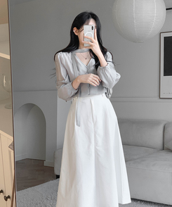 【マフラー付き】ディープボタンブラウス GRAY