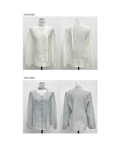 【マフラー付き】ディープボタンブラウス