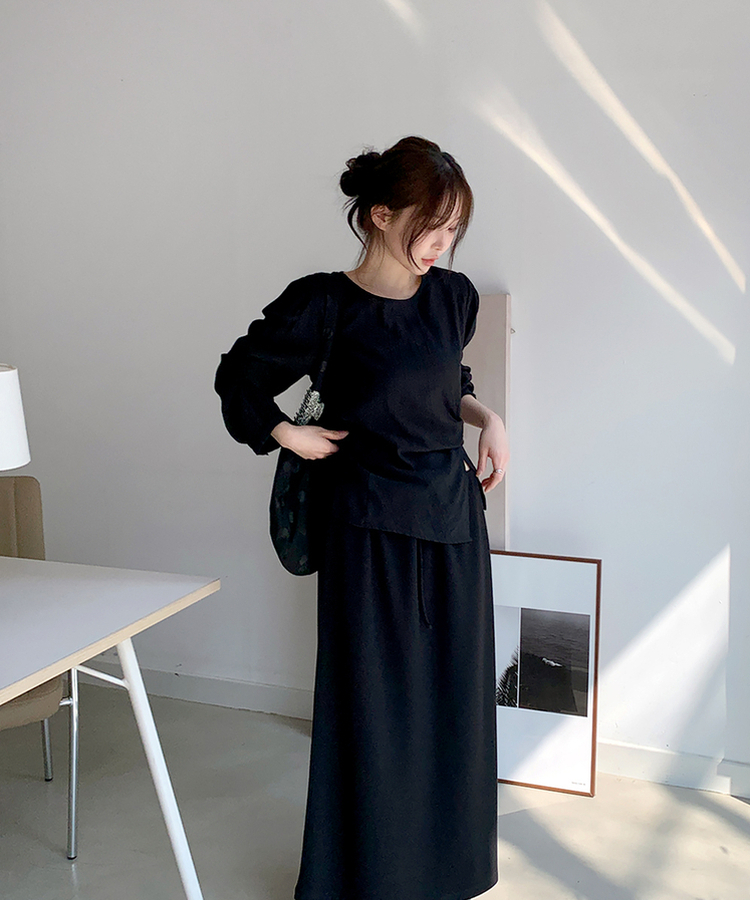 サイドシャーリングパフブラウス BLACK