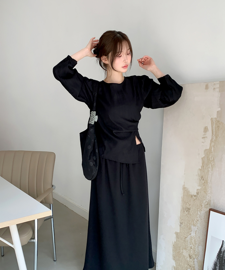 サイドシャーリングパフブラウス BLACK