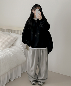 オーバーフィットポケットフードトレーナー BLACK