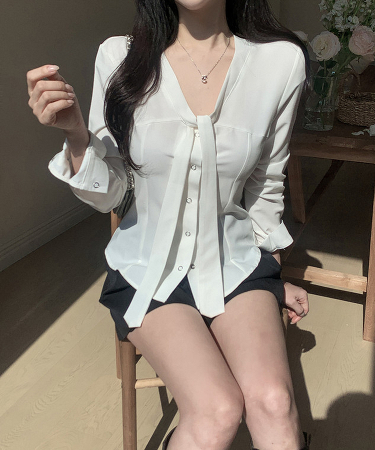 リボンタイスリムボタンブラウス IVORY